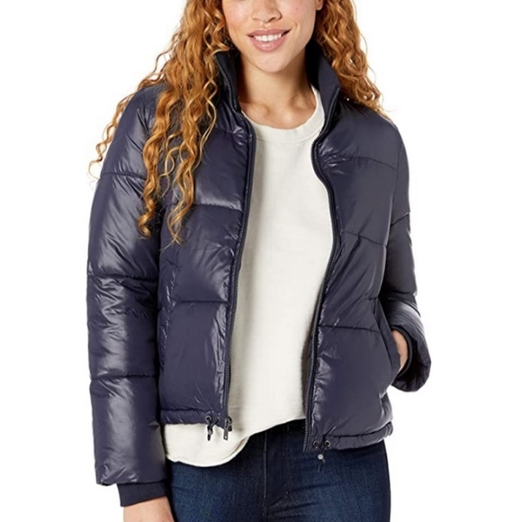 UGG Jackets & Blazers - UGG Izzy Puffer Jacket in Navy
